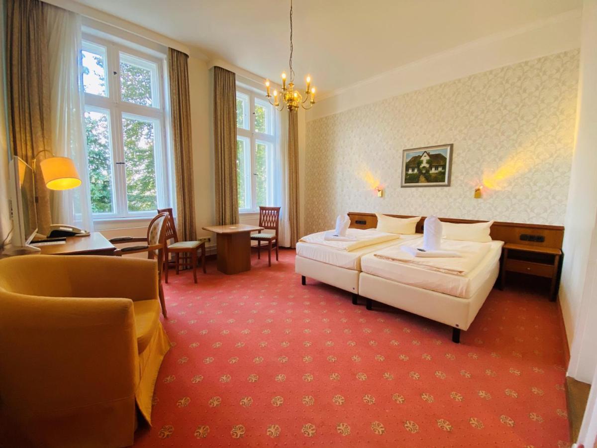 Hotel Kaiserhof Deluxe Lubecca Esterno foto